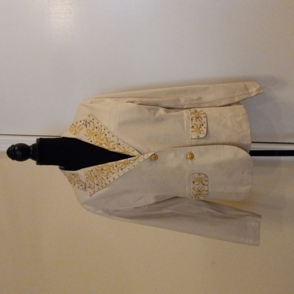 DG2 Tan Blazer/Jacket With Gold Embellishments. Size Medium